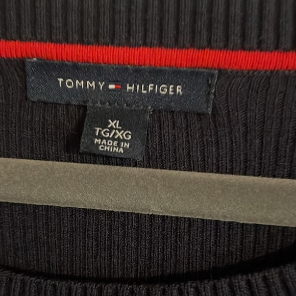 🌹NWOT: TOMMY HILFIGER BELL SLEEVED RIBBED SWEATER - Picture 6 of 9